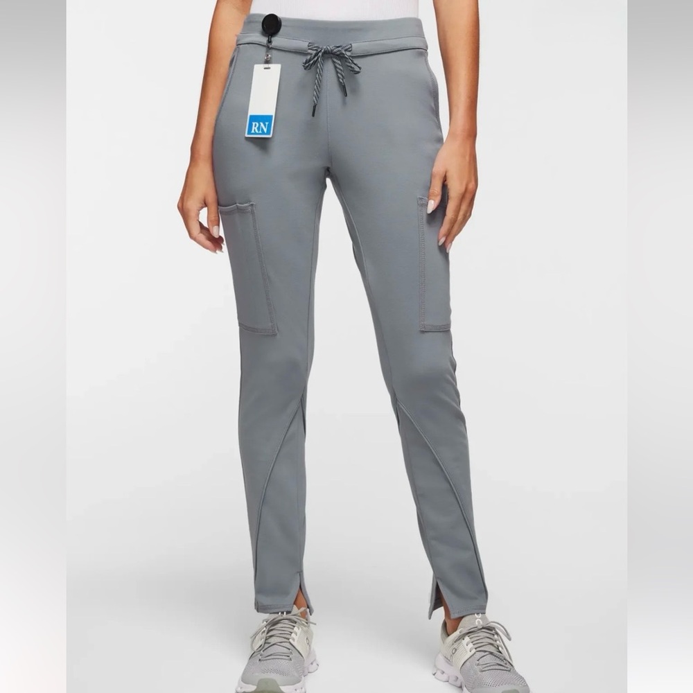NWT Jaanuu Cargo Scrub Pant in Grey